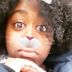 Meet your Posher, Jovi-ann